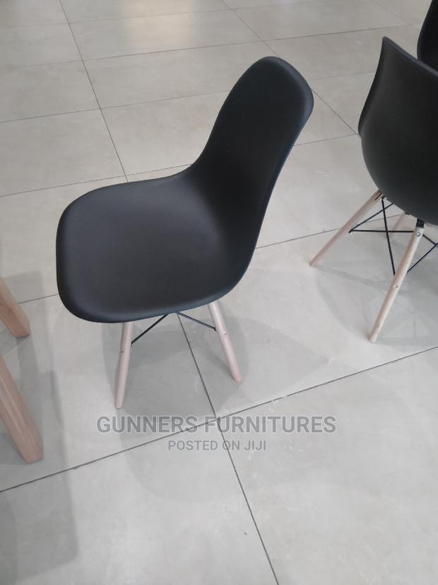 Eames Chairs Eames Chairs. - thumbnail 2