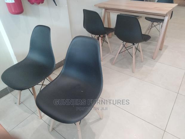 Eames Chairs Eames Chairs. - thumbnail 3