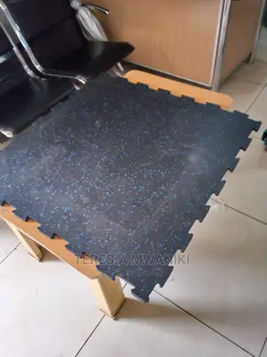 Interlocking Gym Tiles