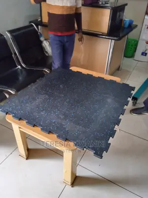 Interlocking Gym Tiles