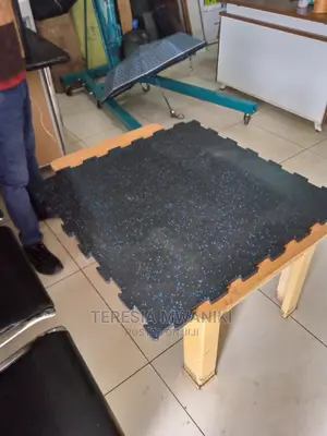 Interlocking Gym Tiles