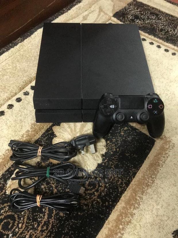 Ps4 Standard Version, All Cables - main view