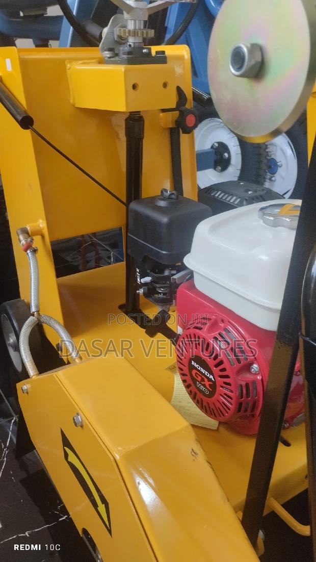 Honda Concrete Cutter 14" - main view