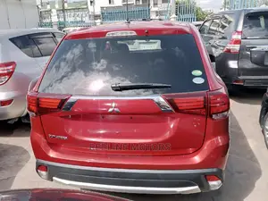 Mitsubishi Outlander SE AWC 2017 Red