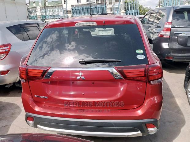 Mitsubishi Outlander SE AWC 2017 Red - thumbnail 4