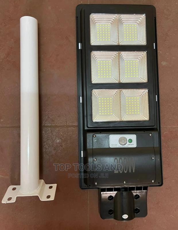 Solar Street Light 200w With a Pole Stand 50*500mm - main view
