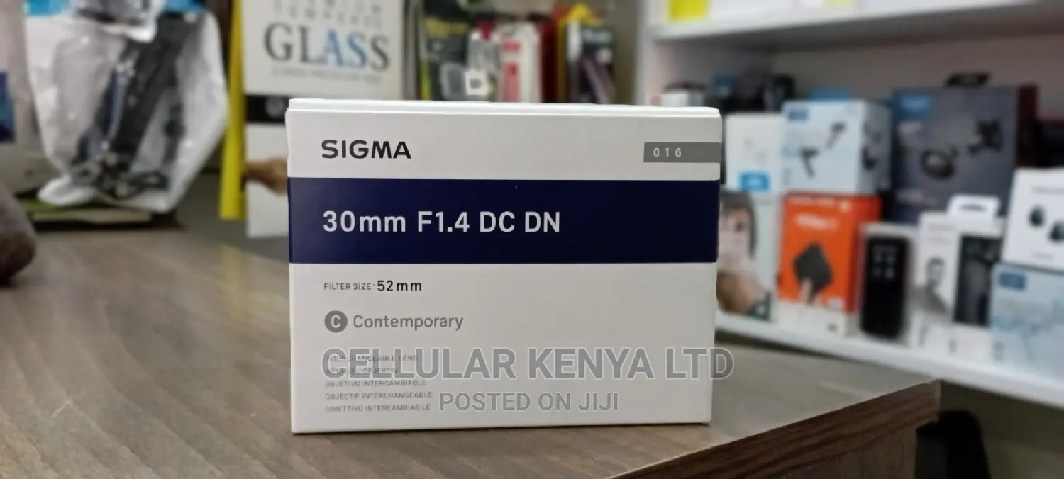 Sigma 30mm F/1.4 DC DN Contemporary Lens for Sony E