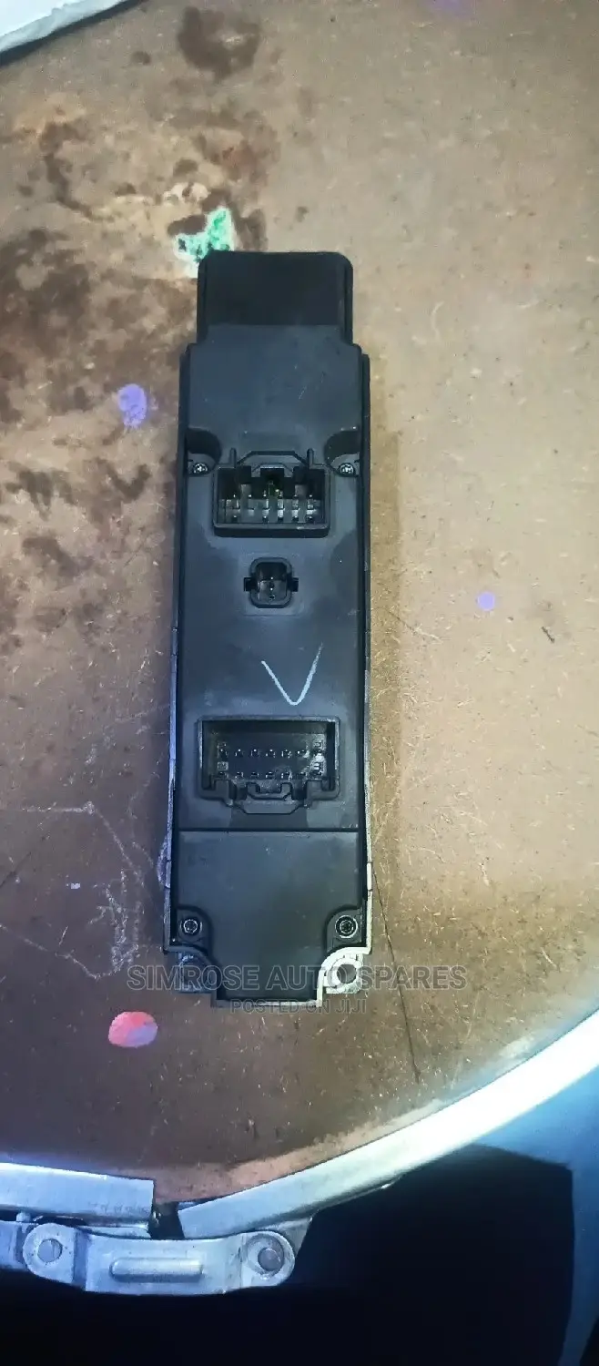 Main/ Master Door Switch for Mazda Demio