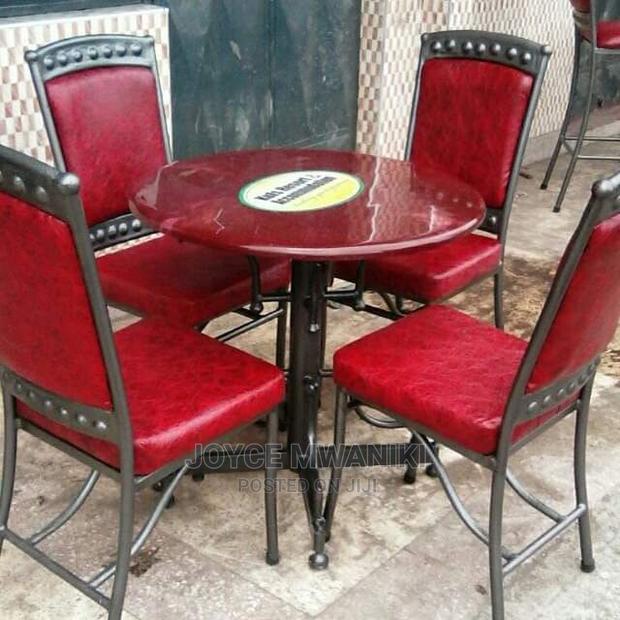 Set of 4 Ball Chairs Plus Table - main view