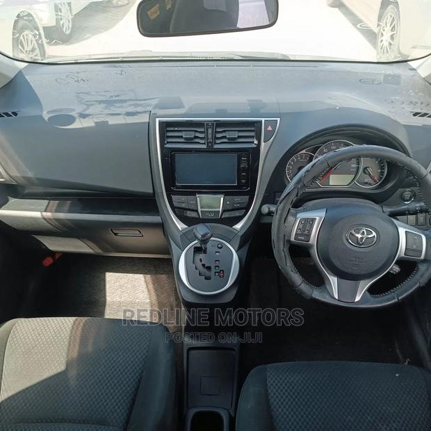 Toyota Ractis 2016 Black - thumbnail 4
