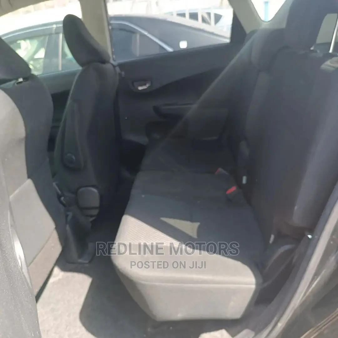 Toyota Ractis 2016 Black