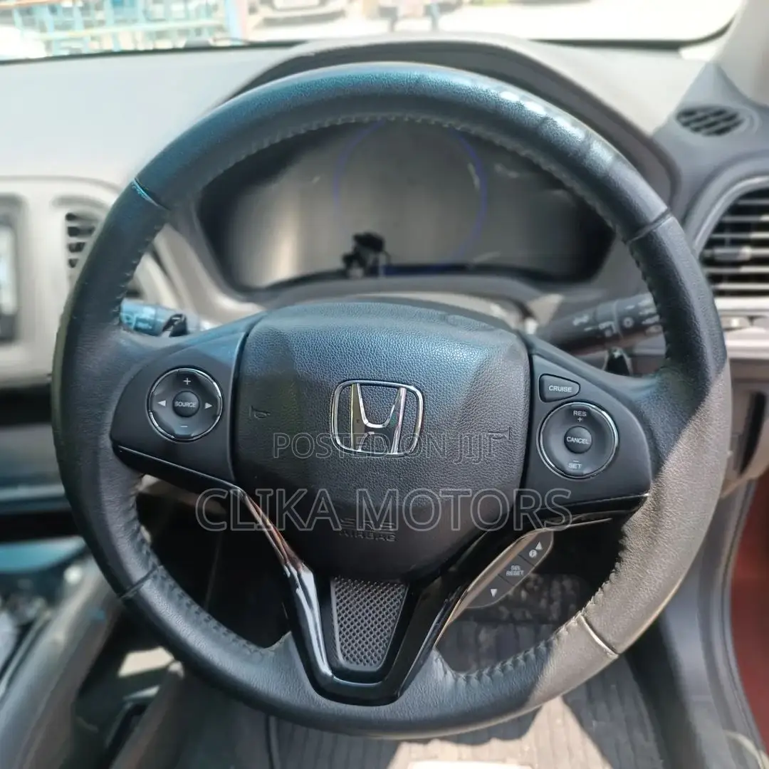 Honda Vezel 2016 Red