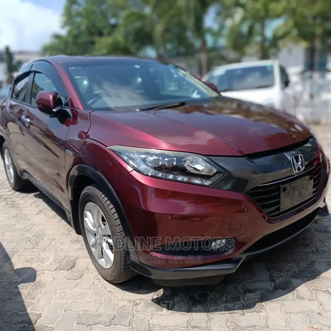 Honda Vezel 2016 Red