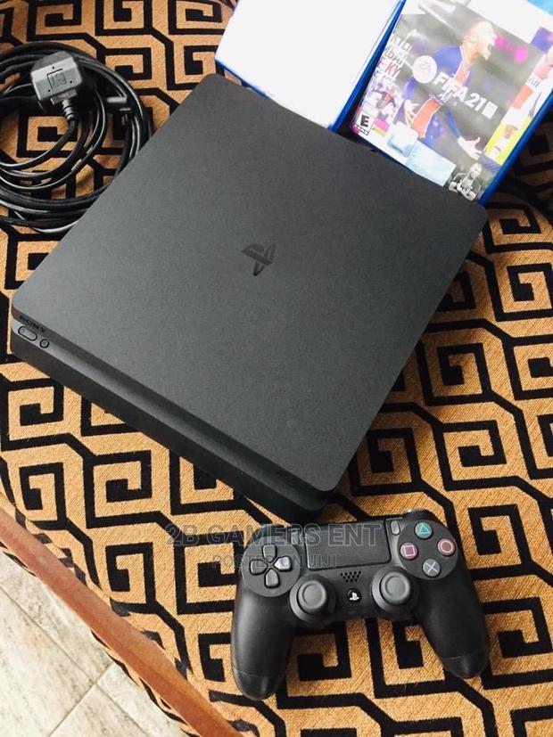 Ps4 Slim, Fifa21 Free - thumbnail 3