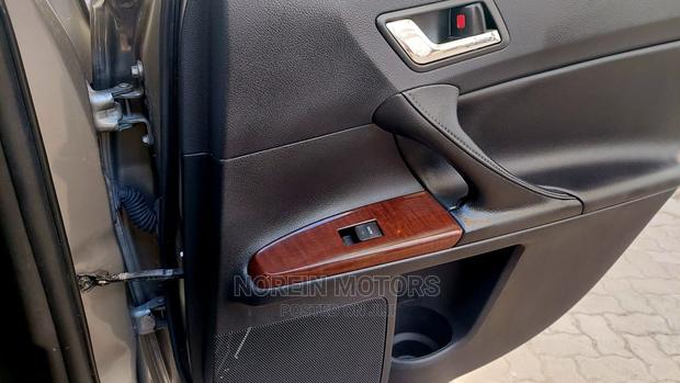 Toyota Mark X 2016 Gray - thumbnail 4