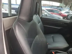 Toyota Hilux 2015 White