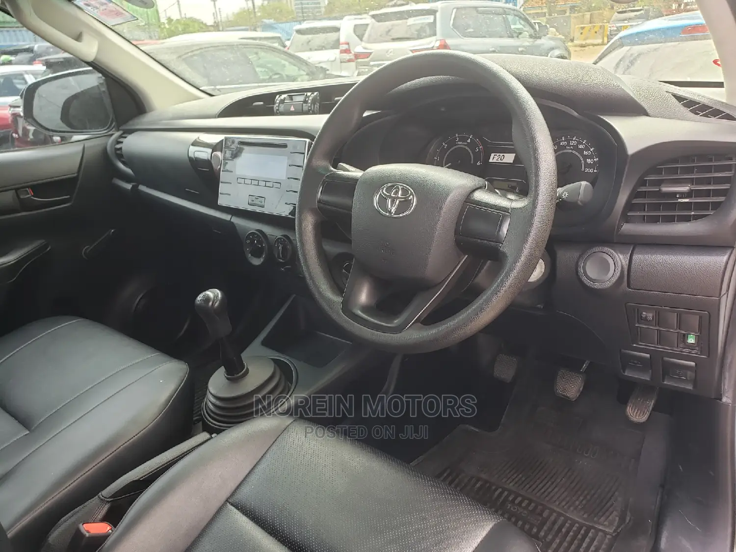 Toyota Hilux 2015 White