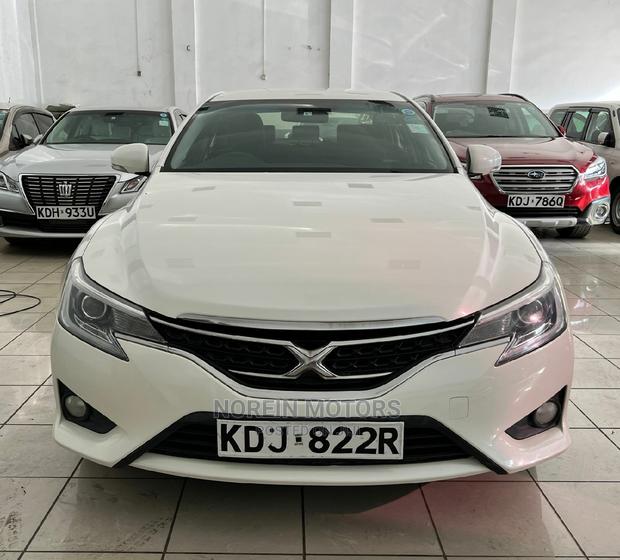 Toyota Mark X 2015 Ivory - thumbnail 4