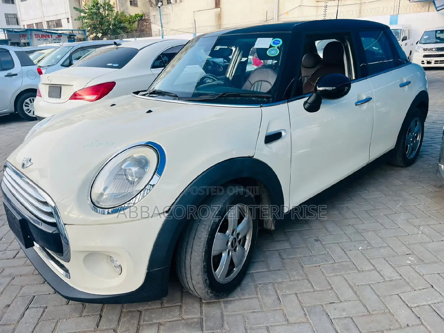 Mini Cooper 2015 White