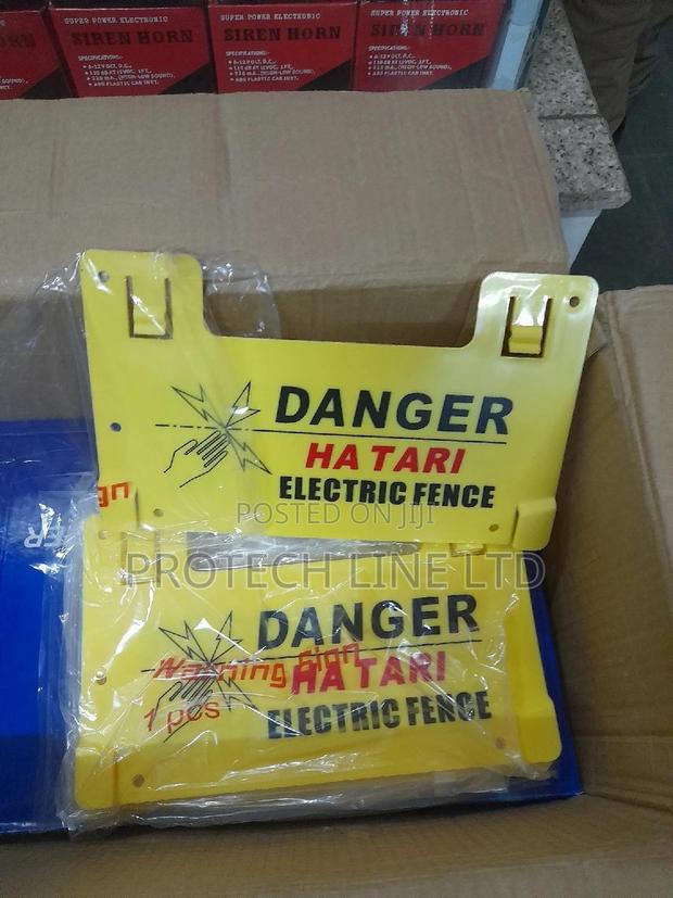 Danger Electric Fence Warning Signs - main view