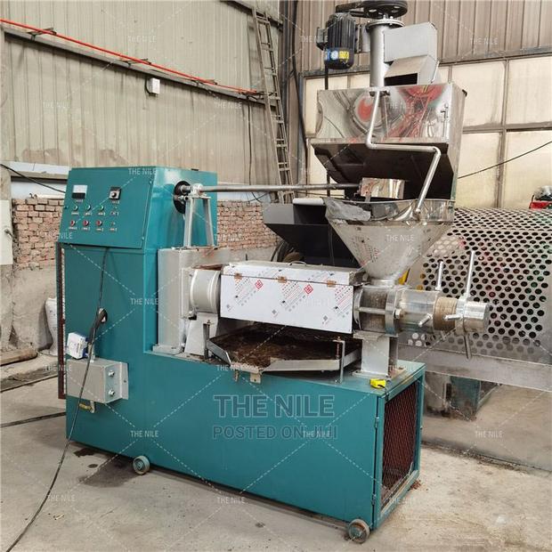 Coconut Black Seed Material Oil Press - main view