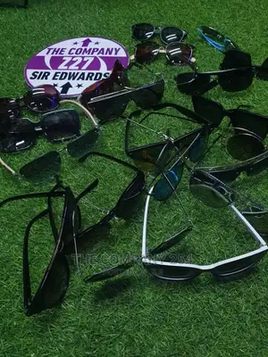 High Quality Designer Frames Sun Glasses Sunniez
