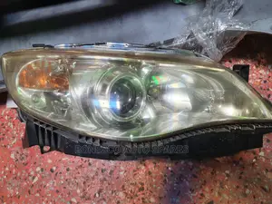 Subaru Impreza Gg2 Xenon Headlight Clear