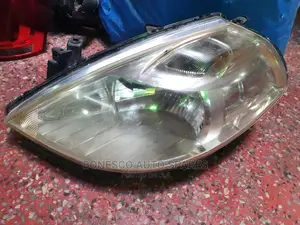 Nissan Tiida 2010 Headlight Nonxenon