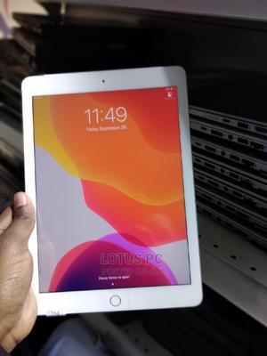 Apple iPad Pro 32 GB Silver - main view