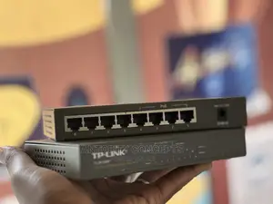 Tp-Link 8port (Half) POE Switch
