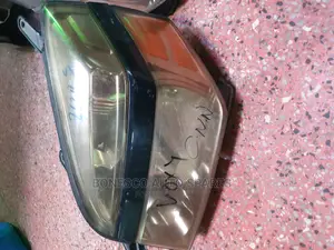 Voxy 2005 Left Headlight