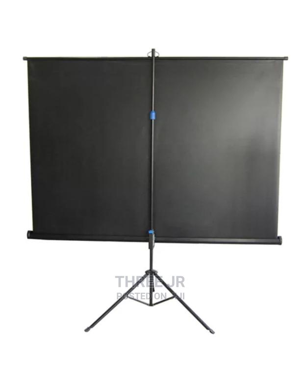 Easy To Set Up Within Minutes Tripod Projection Screen