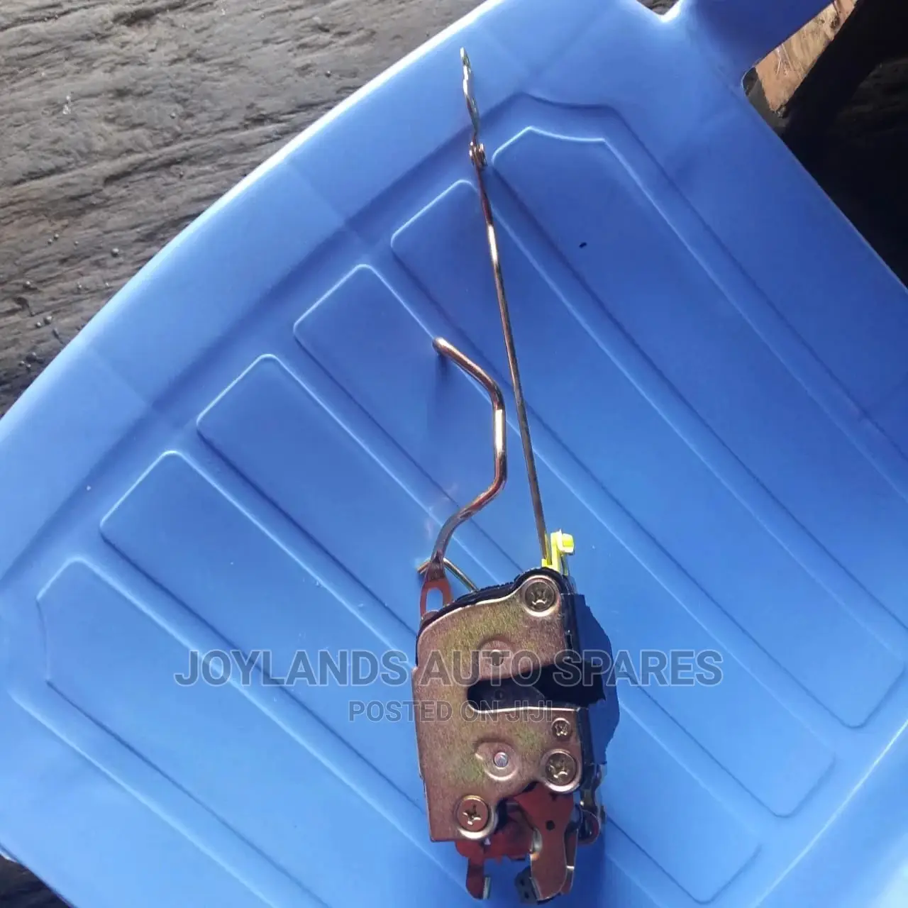 Door Mechanism Shark