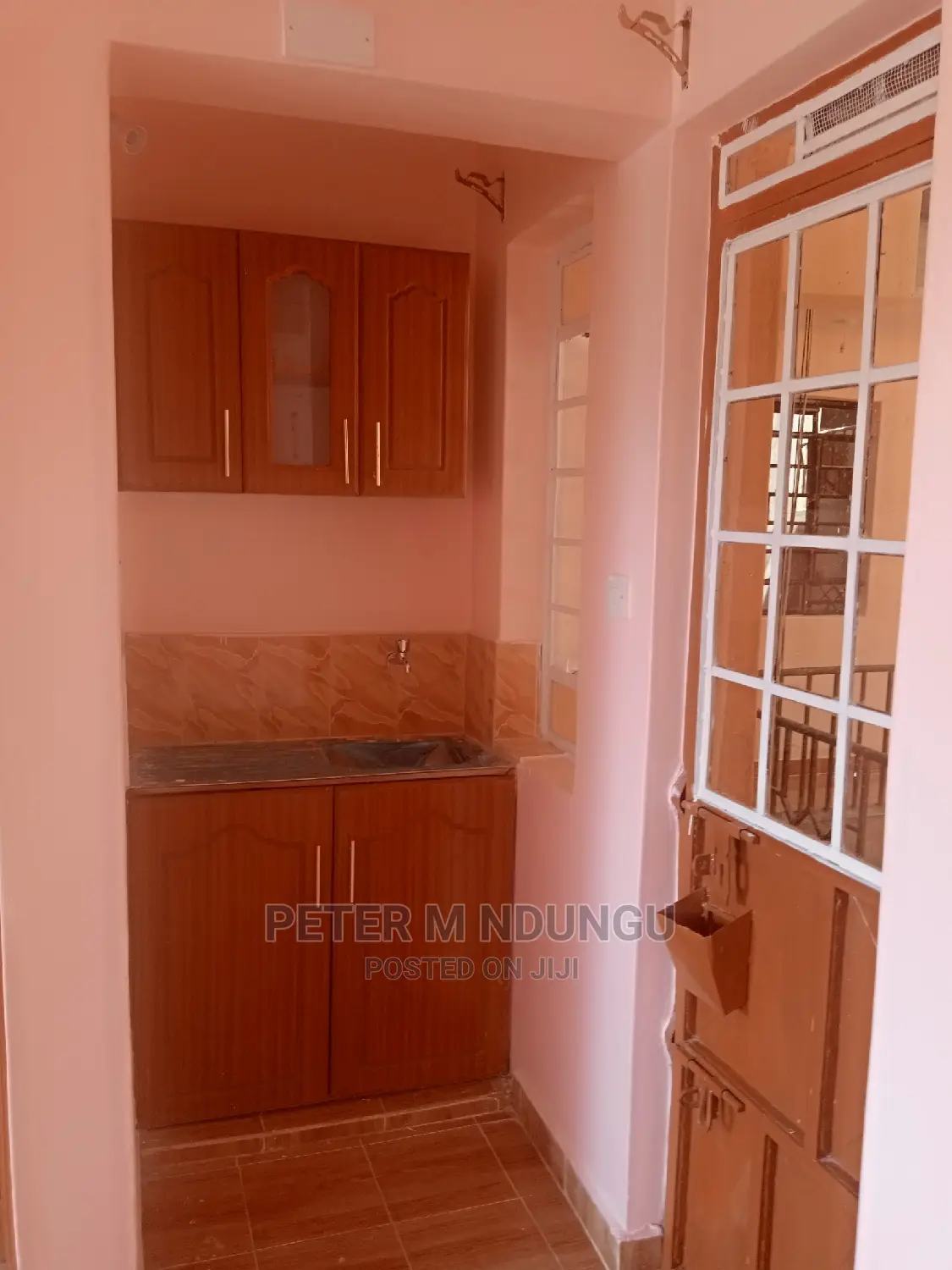 Modern Bedsitter to Let