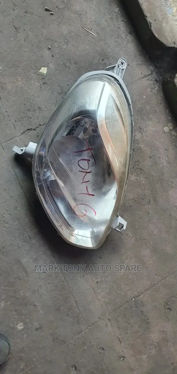 Passo 2013 Headlight Non Zenon