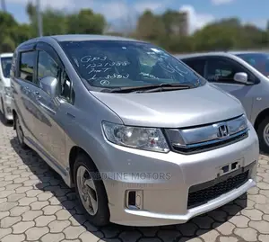 Honda Freed 2016 Silver