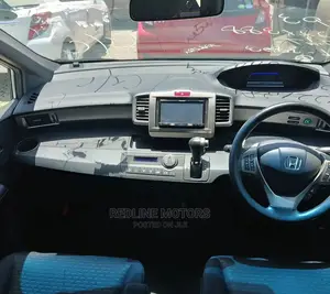 Honda Freed 2016 Silver