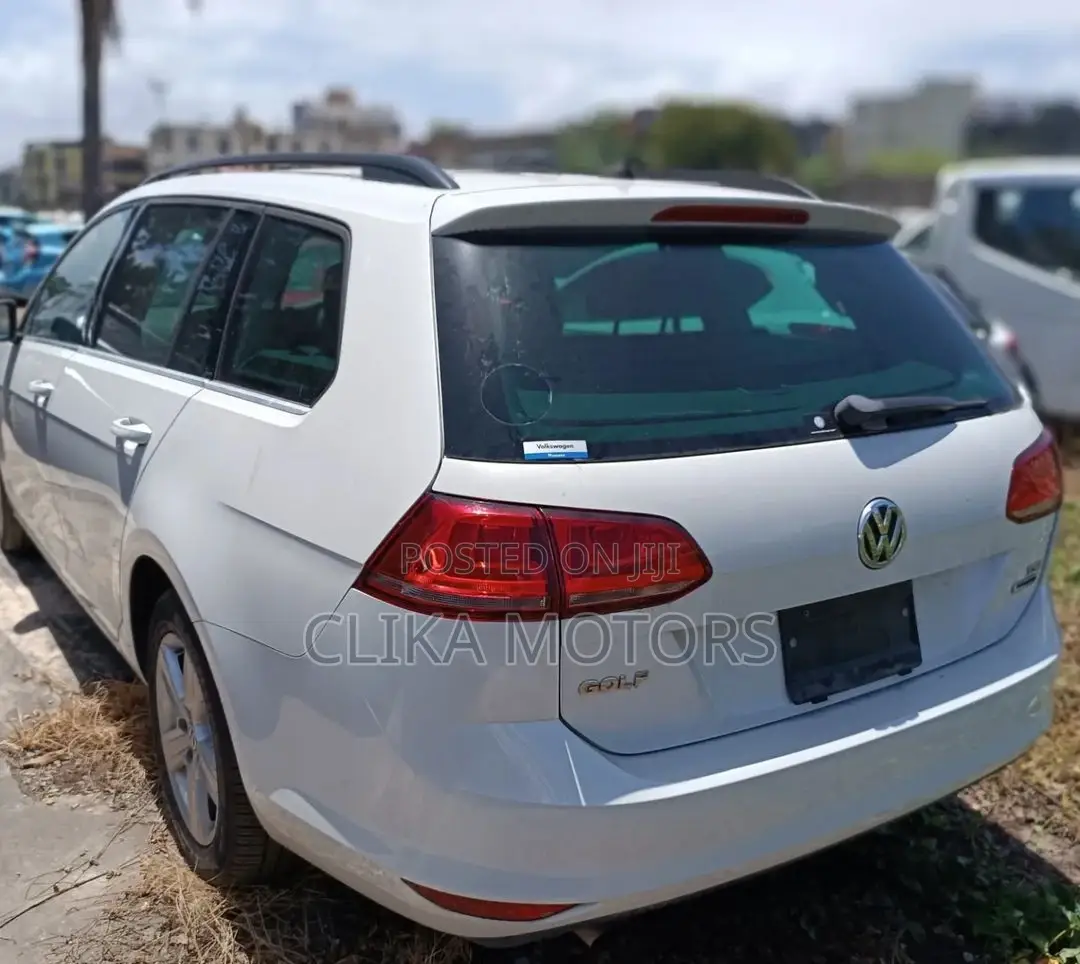 Volkswagen Golf 2016 Pearl