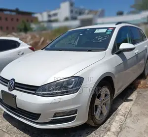 Volkswagen Golf 2016 Pearl