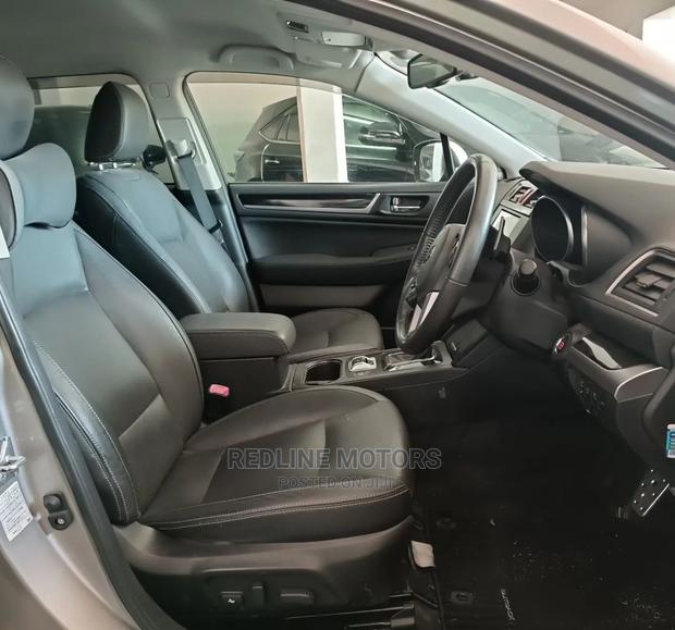 Subaru Outback 2.5i Limited AWD 2016 Silver - thumbnail 5