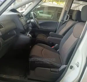 Nissan Serena 2016 White