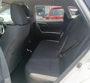 Toyota Auris 2016 Pearl