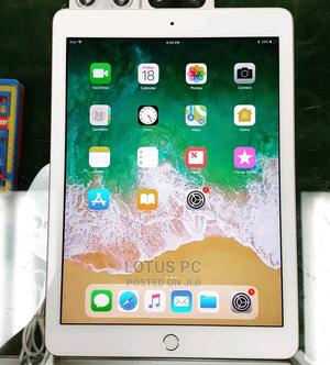 Apple iPad Pro 12.9 (2015) 32 GB Silver - main view