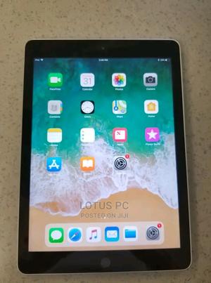 Apple iPad Pro 12.9 (2015) 32 GB - main view