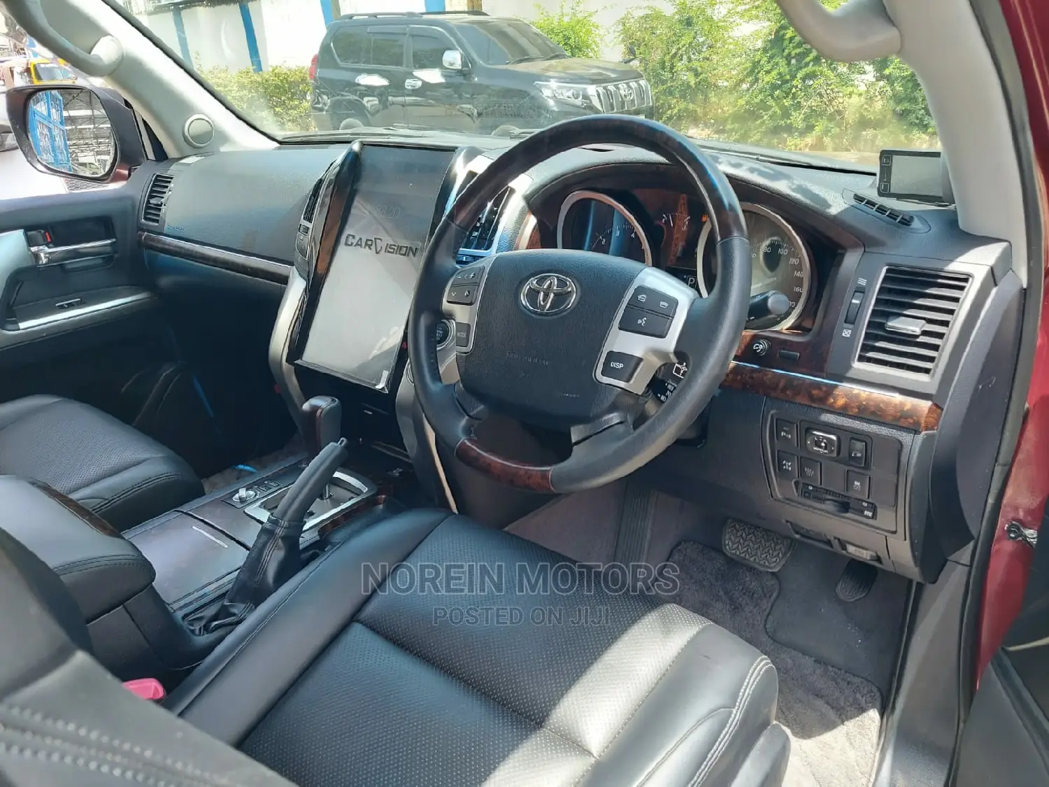 Toyota Land Cruiser 2016 Red