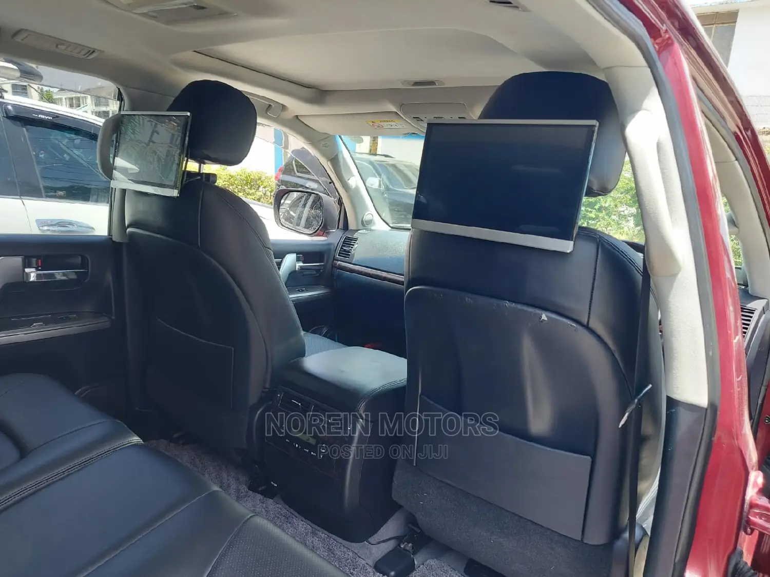 Toyota Land Cruiser 2016 Red