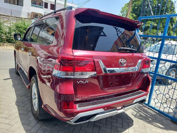 Toyota Land Cruiser 2016 Red - thumbnail 18