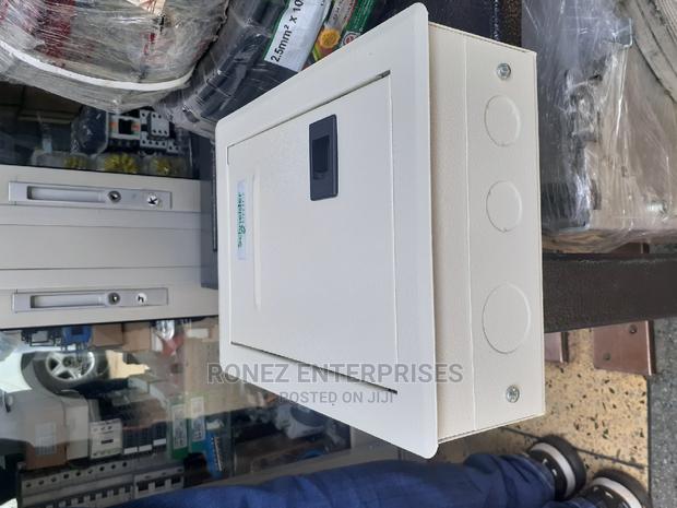 Consumer Unit 4 Way Synider - main view