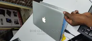 Laptop Apple MacBook 2012 4GB Intel Core I7 HDD+SSD 500GB