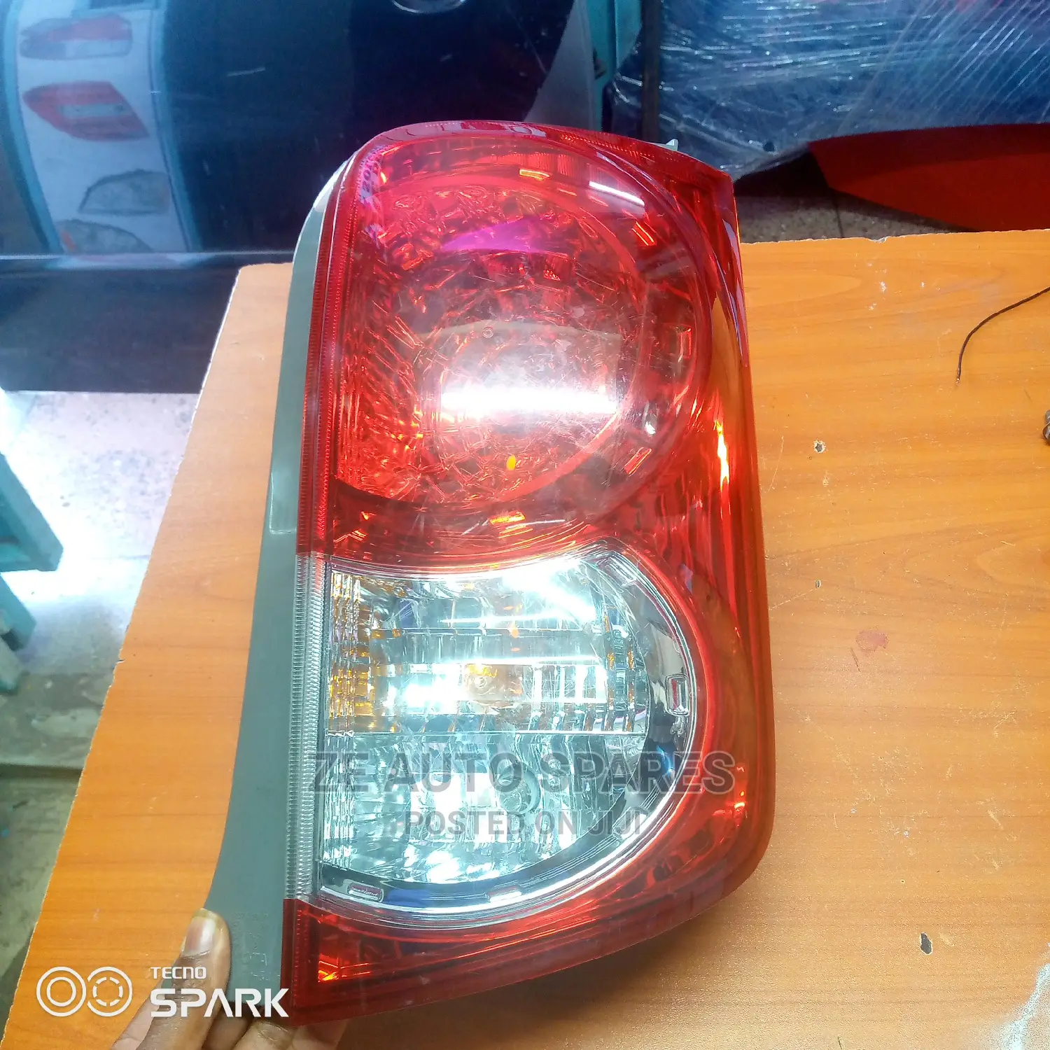 Toyota Rumion 2010 Taillight